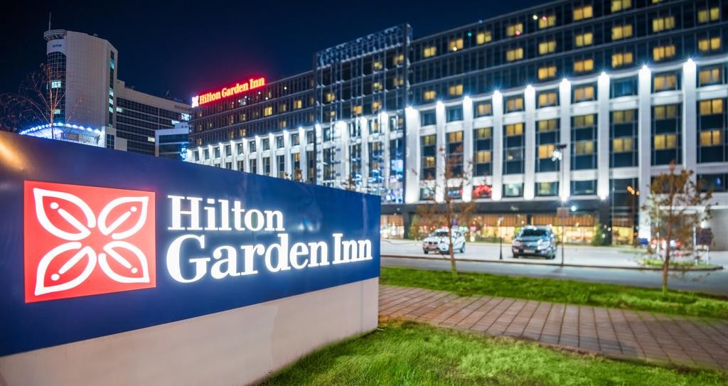 otel-hilton-garden-inn