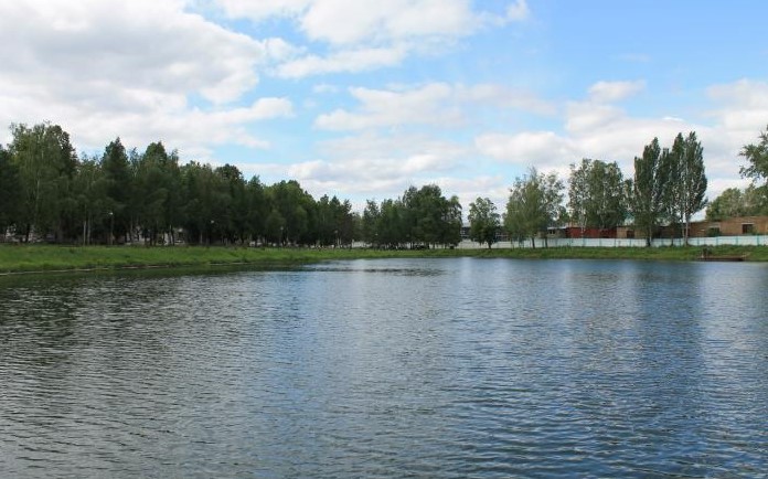 Komsomol Lake